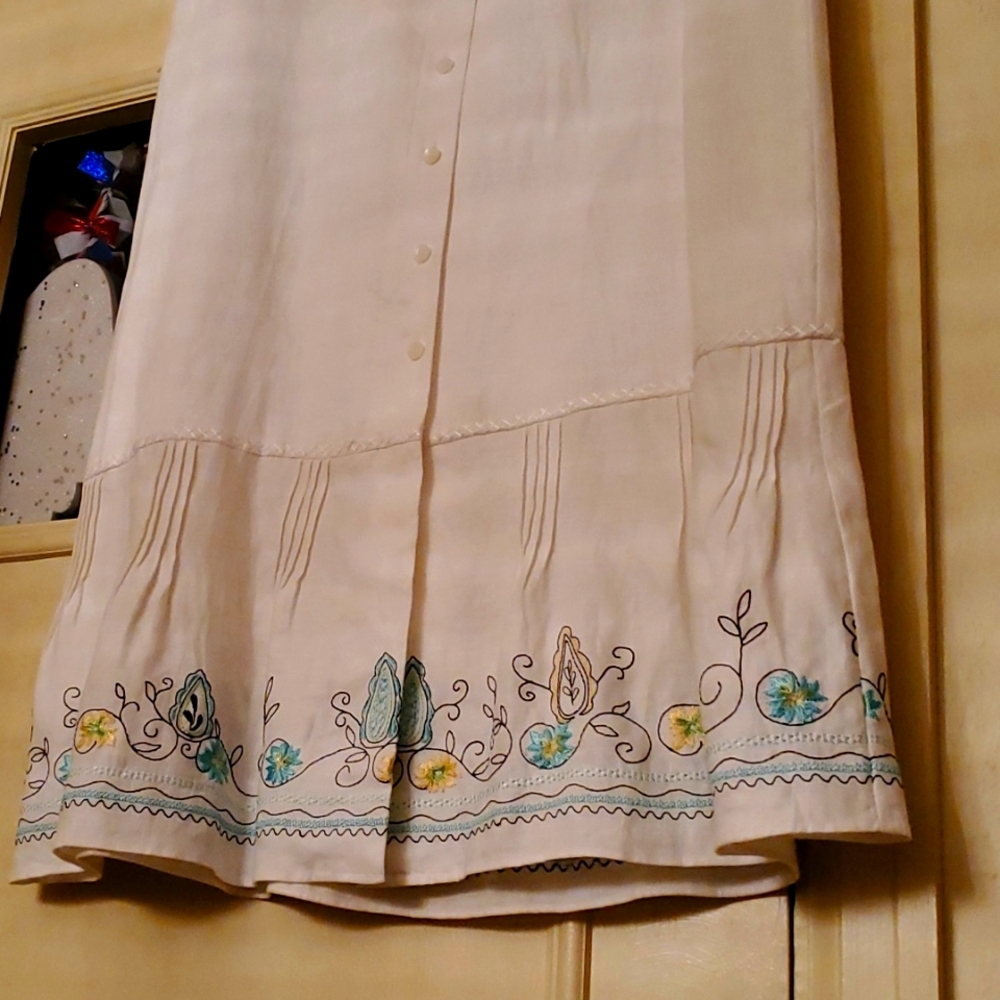 White linen skirt